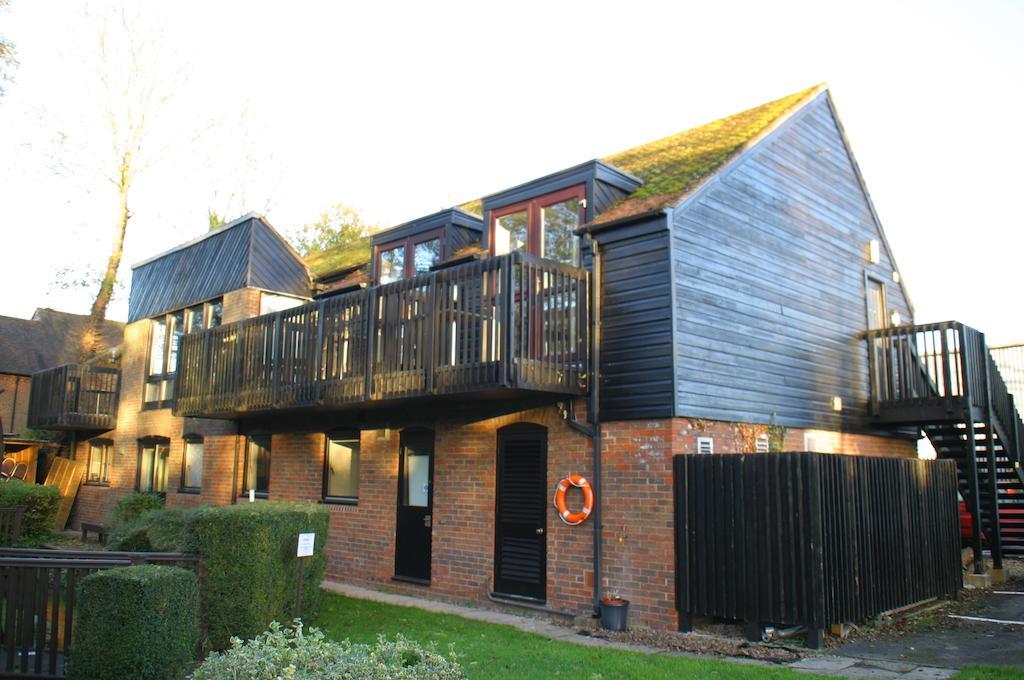 The Bear Hotel By Greene King Inns Hungerford Exterior foto